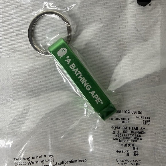 New A Bathing Ape Bape Green Aluminum Alloy Bottle Opener Keychain Streetwear - Picture 2 of 6